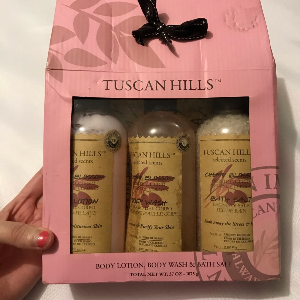 Tuscan Hills Body Care Set